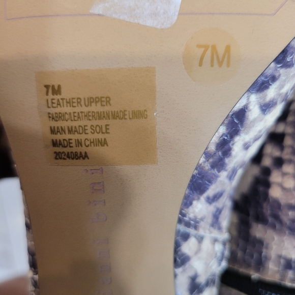 Gianni Bini Beige and Black Heeled Boots Size 7M - Picture 10 of 12